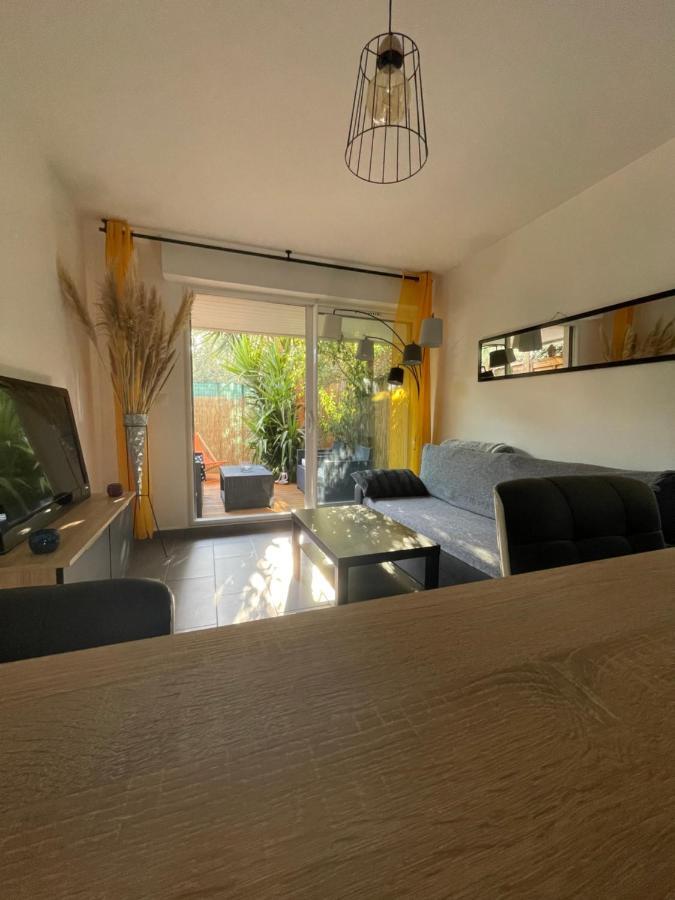 Agreable T2 Traversant Rdc Avec Terrasse + Balcon+ Parking 2 Places Montpellier Eksteriør billede